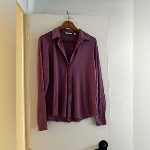 NWOT Reitman’s Women’s Lilac-Lavender Lightweight button up blouse